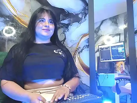 Snapshot of _angelcute16 chatting on April 15, 2026, 11:50 am angelcute16 online show from April 15, 2026, 11:50 am