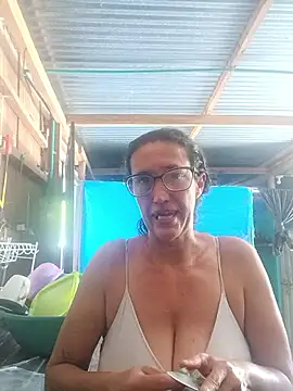 DulceM0609 online show from April 14, 2026, 5:19 pm