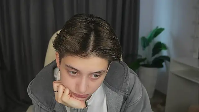 KendallSpeedy online show from April 16, 2026, 7:42 am