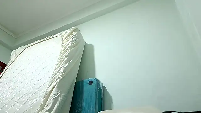 Snapshot of andrew_1520 chatting on May 2, 2026, 1:10 am andrew 1520 online show from May 2, 2026, 1:10 am