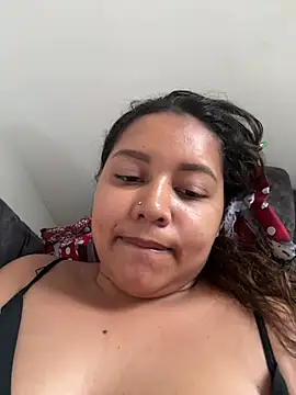 Snapshot of Ninibella chatting on July 6, 2026, 3:14 pm Ninibella online show from July 6, 2026, 3:14 pm