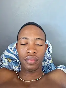 youngAndReckles online show from April 15, 2026, 7:15 am