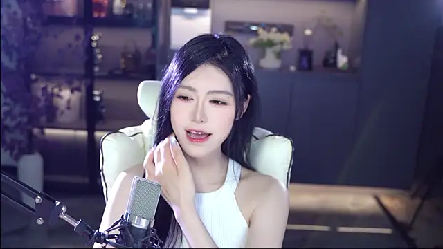 Seraphinei online show from May 24, 2026, 12:54 pm