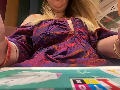 kavyasingh36 online show from April 12, 2026, 8:25 pm