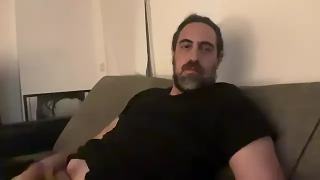 Snapshot of Mach3t3 chatting on April 16, 2026, 3:18 am Mach3t3 online show from April 16, 2026, 3:18 am