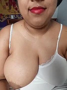 Snapshot of Suger_Lips_99 chatting on July 25, 2026, 3:20 pm Suger Lips 99 online show from July 25, 2026, 3:20 pm
