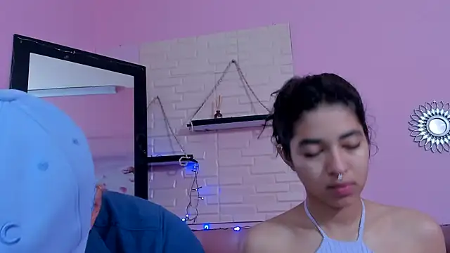 Snapshot of Aronandmoli69 chatting on June 12, 2026, 1:21 pm Aronandmoli69 online show from June 12, 2026, 1:21 pm