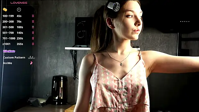 AuraLune   online show from April 19, 2026, 7:27 pm