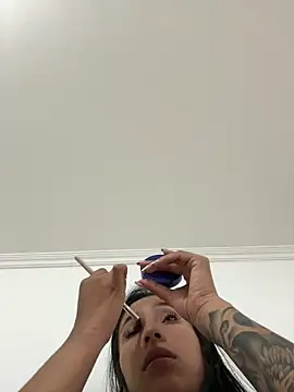 AMARA21 online show from April 15, 2026, 1:29 pm