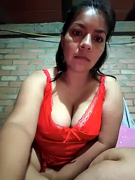 Snapshot of Tamaraxxx_hot chatting on May 1, 2026, 1:54 am Tamaraxxx hot online show from May 1, 2026, 1:54 am