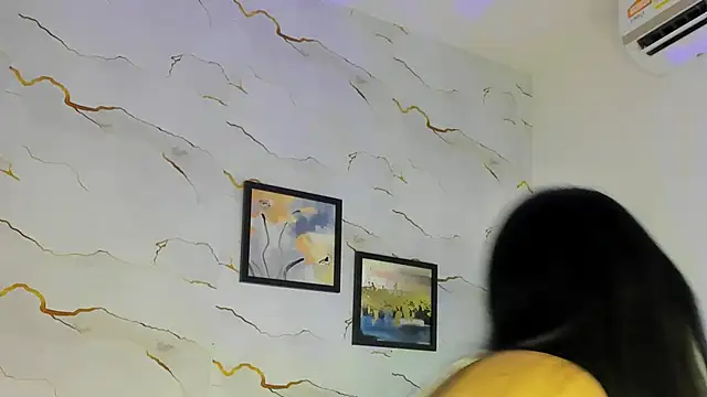 Snapshot of Candicewayne chatting on May 25, 2026, 12:00 pm Candicewayne online show from May 25, 2026, 12:00 pm