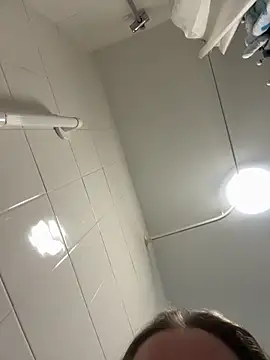 Missophiexox online show from April 12, 2026, 6:57 pm