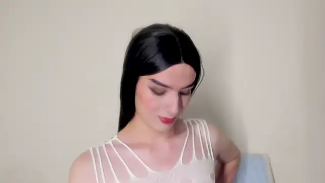 MelanyCollins  online show from July 12, 2026, 1:51 am