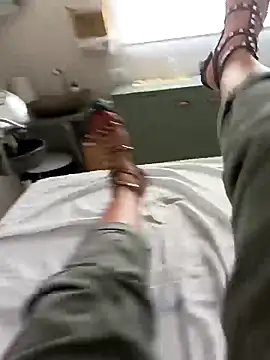 meladinhaa69 online show from April 14, 2026, 4:24 pm