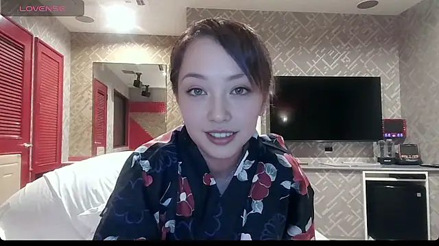 Snapshot of Yuu_jpn chatting on July 12, 2026, 11:12 am Yuu jpn online show from July 12, 2026, 11:12 am