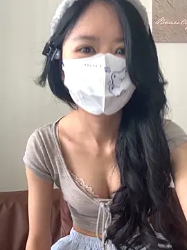 Snapshot of Honey_baba chatting on April 13, 2026, 6:41 am Honey baba online show from April 13, 2026, 6:41 am