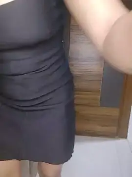 Too yum girl online show from June 3, 2026, 1:41 am