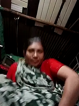 Snapshot of RANI01990 chatting on April 14, 2026, 6:30 am RANI01990 online show from April 14, 2026, 6:30 am