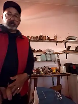 Snapshot of Dietosca chatting on April 30, 2026, 3:18 pm Dietosca online show from April 30, 2026, 3:18 pm