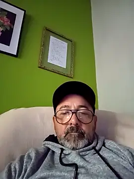 Snapshot of Dietosca chatting on May 5, 2026, 4:59 pm Dietosca online show from May 5, 2026, 4:59 pm