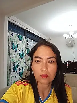 Snapshot of LuluDream chatting on June 18, 2026, 12:11 am LuluDream online show from June 18, 2026, 12:11 am