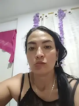 Snapshot of LuluDream chatting on July 14, 2026, 1:19 am LuluDream online show from July 14, 2026, 1:19 am