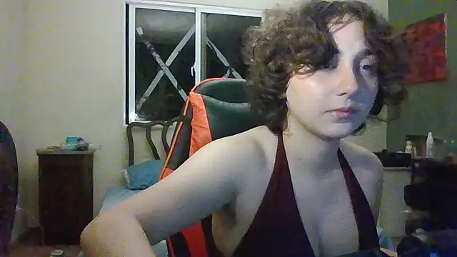 sarah2139 online show from April 13, 2026, 6:08 am