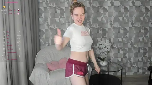 Snapshot of Anna_Delon chatting on May 31, 2026, 4:36 pm Anna Delon online show from May 31, 2026, 4:36 pm