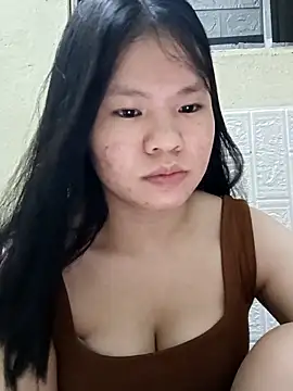 Seraphinahh online show from April 24, 2026, 3:36 pm