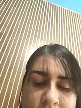 Snapshot of Luna-elle chatting on April 15, 2026, 4:14 pm Luna-elle online show from April 15, 2026, 4:14 pm