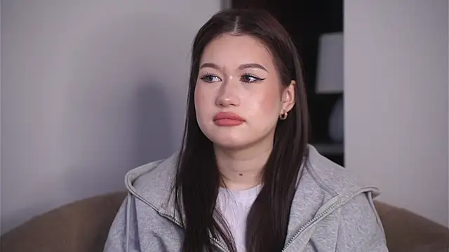 CiaraAncar online show from April 15, 2026, 9:27 am