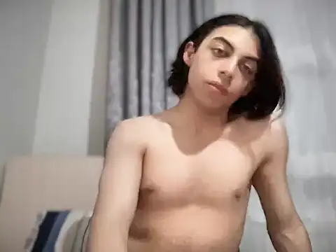 Snapshot of turkishtwunk chatting on April 13, 2026, 9:31 pm turkishtwunk online show from April 13, 2026, 9:31 pm