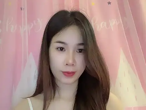 Snapshot of Luna3579 chatting on June 17, 2026, 7:37 pm Luna3579 online show from June 17, 2026, 7:37 pm