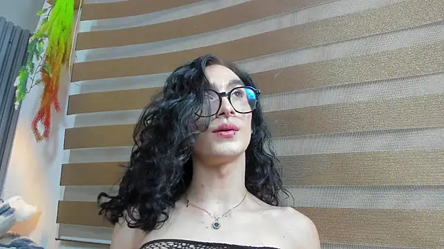 Snapshot of Shammy_rosse chatting on July 10, 2026, 3:55 am Shammy rosse online show from July 10, 2026, 3:55 am