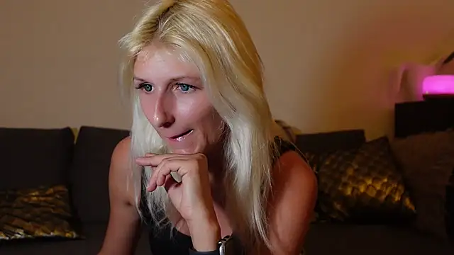 Snapshot of barbiplaymate chatting on January 16, 2025, 6:59 pm barbiplaymate online show from January 16, 2025, 6:59 pm