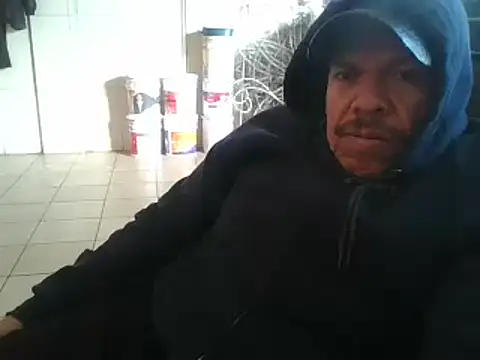 Snapshot of Oskr2024XXX chatting on December 28, 2024, 10:44 pm Oskr2024XXX online show from December 28, 2024, 10:44 pm