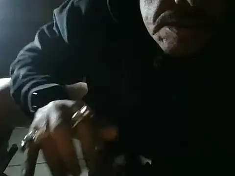 Snapshot of Oskr2024XXX chatting on January 12, 2025, 12:49 am Oskr2024XXX online show from January 12, 2025, 12:49 am