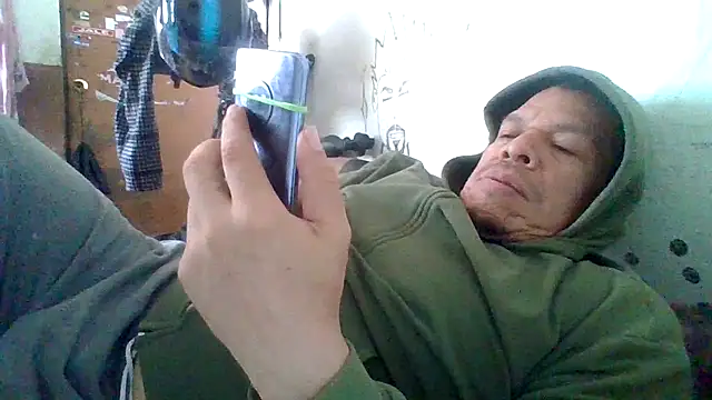 Snapshot of Oskr2024XXX chatting on May 10, 2026, 6:46 pm Oskr2024XXX online show from May 10, 2026, 6:46 pm