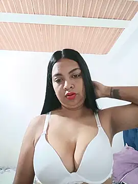 Silvana2927 online show from June 3, 2026, 1:57 pm