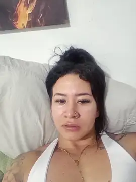 AngelMartinss online show from April 15, 2026, 4:58 pm