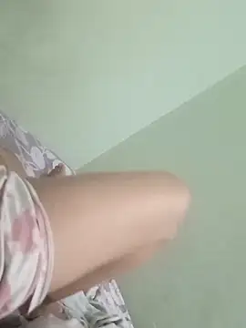 Snapshot of coupleshow21 chatting on April 14, 2026, 8:37 pm coupleshow21 online show from April 14, 2026, 8:37 pm