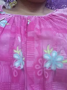 Snapshot of Wshycd chatting on April 15, 2026, 5:36 am Wshycd online show from April 15, 2026, 5:36 am