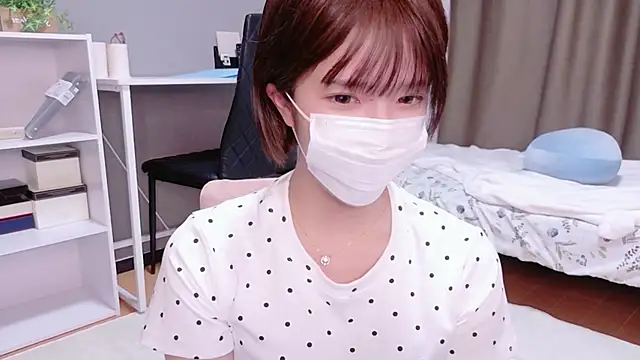 Snapshot of Saki_official chatting on June 15, 2026, 4:36 am Saki official online show from June 15, 2026, 4:36 am