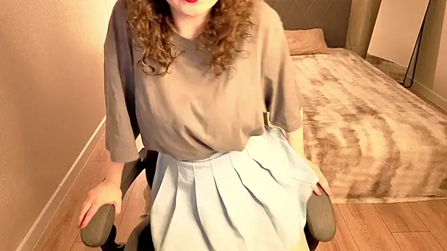 Snapshot of Helen_Carson chatting on May 3, 2026, 1:00 am Helen Carson online show from May 3, 2026, 1:00 am