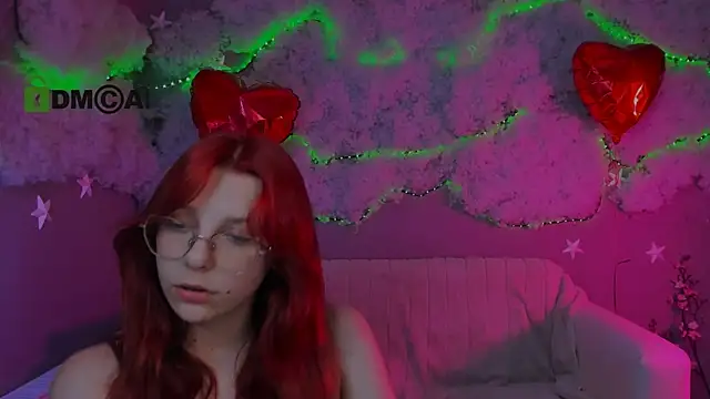 Snapshot of nymira chatting on July 6, 2026, 3:03 pm nymira online show from July 6, 2026, 3:03 pm