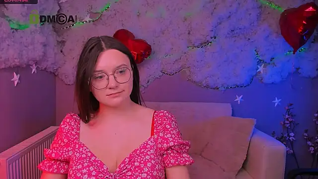 Snapshot of nymira chatting on July 14, 2026, 2:16 am nymira online show from July 14, 2026, 2:16 am