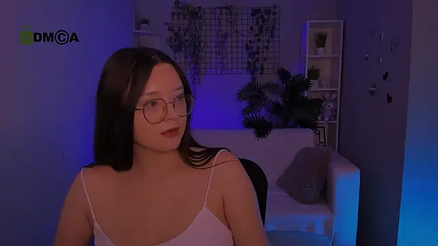 Snapshot of nymira chatting on July 29, 2026, 7:12 pm nymira online show from July 29, 2026, 7:12 pm