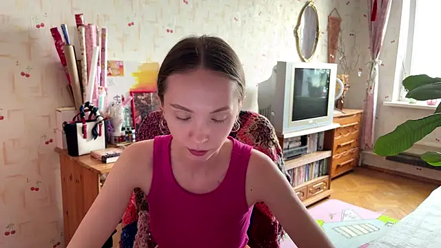 Snapshot of AdriannaBill chatting on June 10, 2026, 3:00 pm AdriannaBill online show from June 10, 2026, 3:00 pm