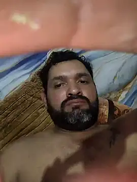 Snapshot of castellano10 chatting on May 4, 2026, 11:45 pm castellano10 online show from May 4, 2026, 11:45 pm