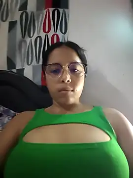 Snapshot of SOFIA_HORNY4 chatting on April 16, 2026, 3:07 am SOFIA HORNY4 online show from April 16, 2026, 3:07 am